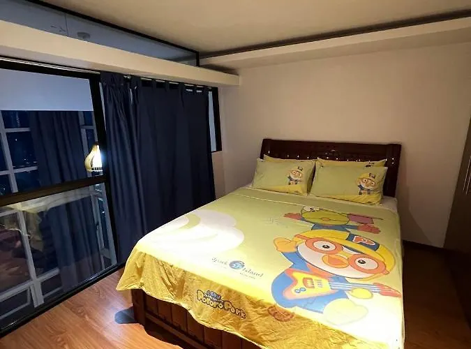 Home-like 2br Unit In The Center *
