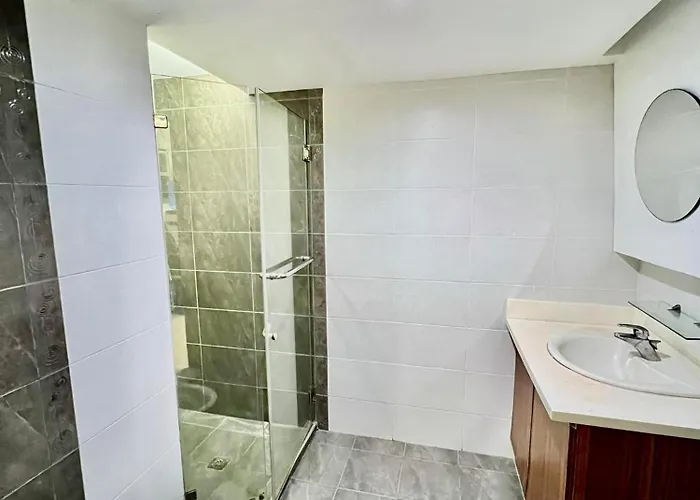 Home-like 2br Unit In The Center *